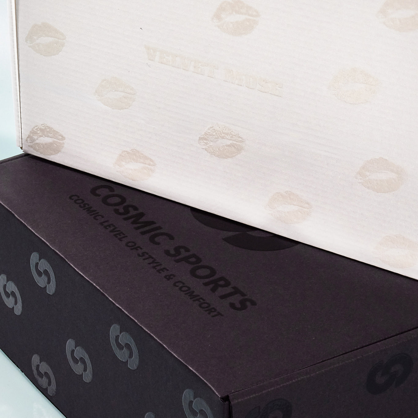 Clear Spot Gloss Mailing Boxes